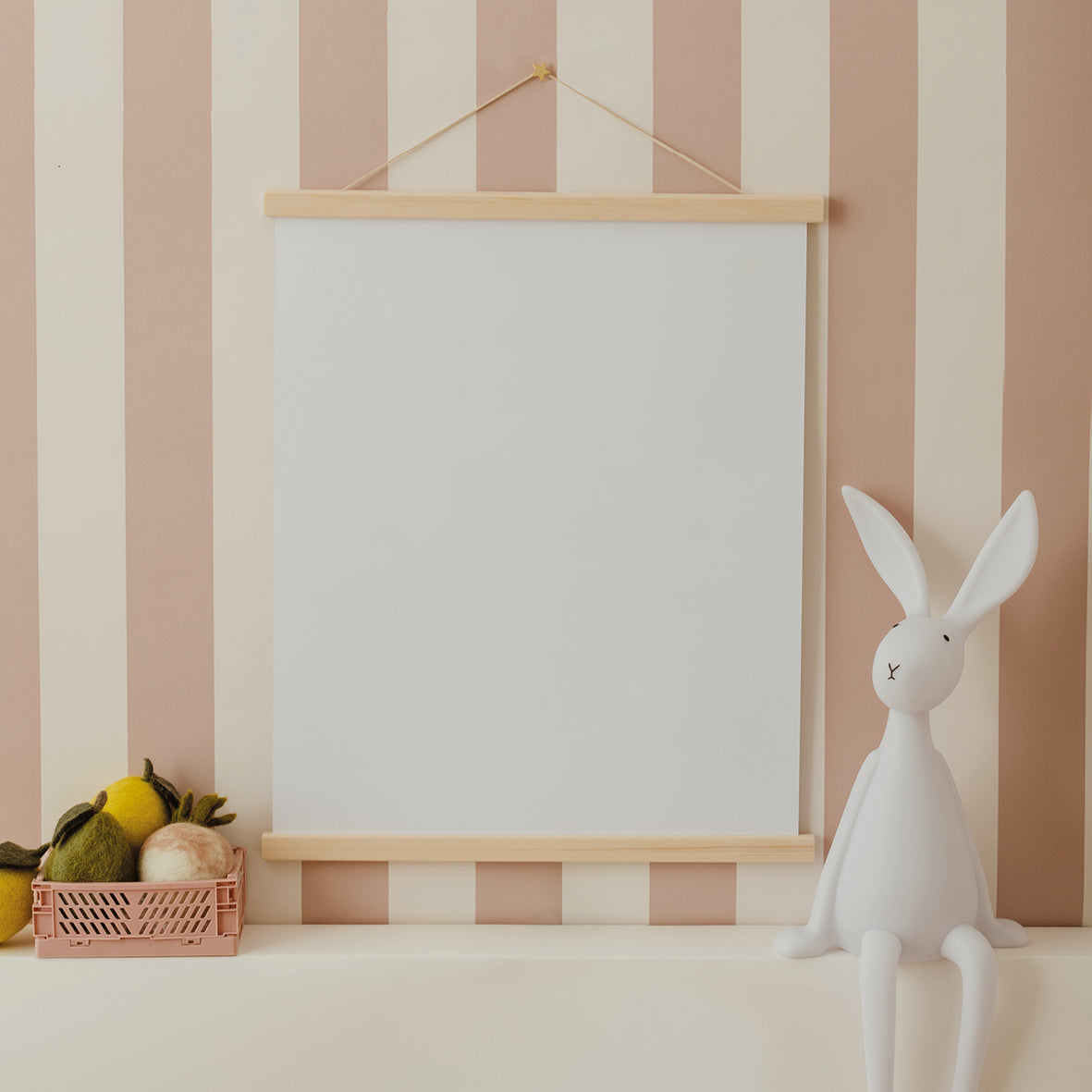 Porte-affiche en pin-zoom-2